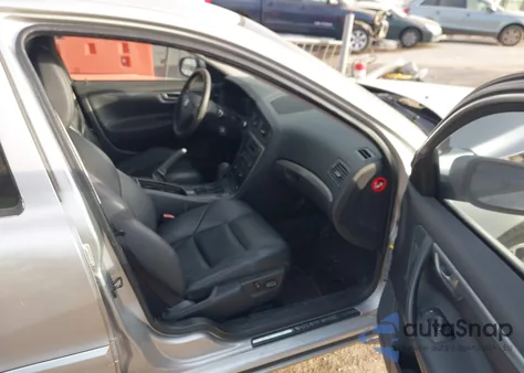 2009 Volvo S60 2.5T/2.5T Special Edition из США, поврежденный, VIN YV1RS592892736876